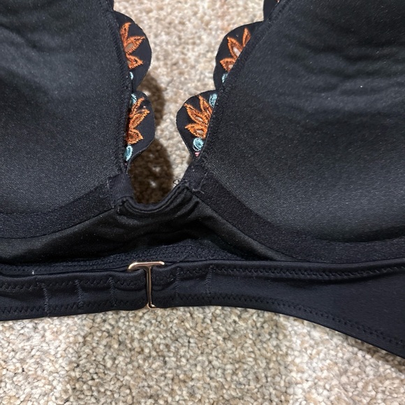 Embroidered Black Bikini Set - Picture 5 of 5